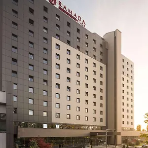 Ramada Plaza By Wyndham Convention Center Hotel Bukarest