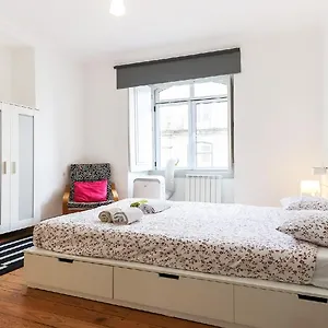 Silver Flower - Flat In Center Lissabon